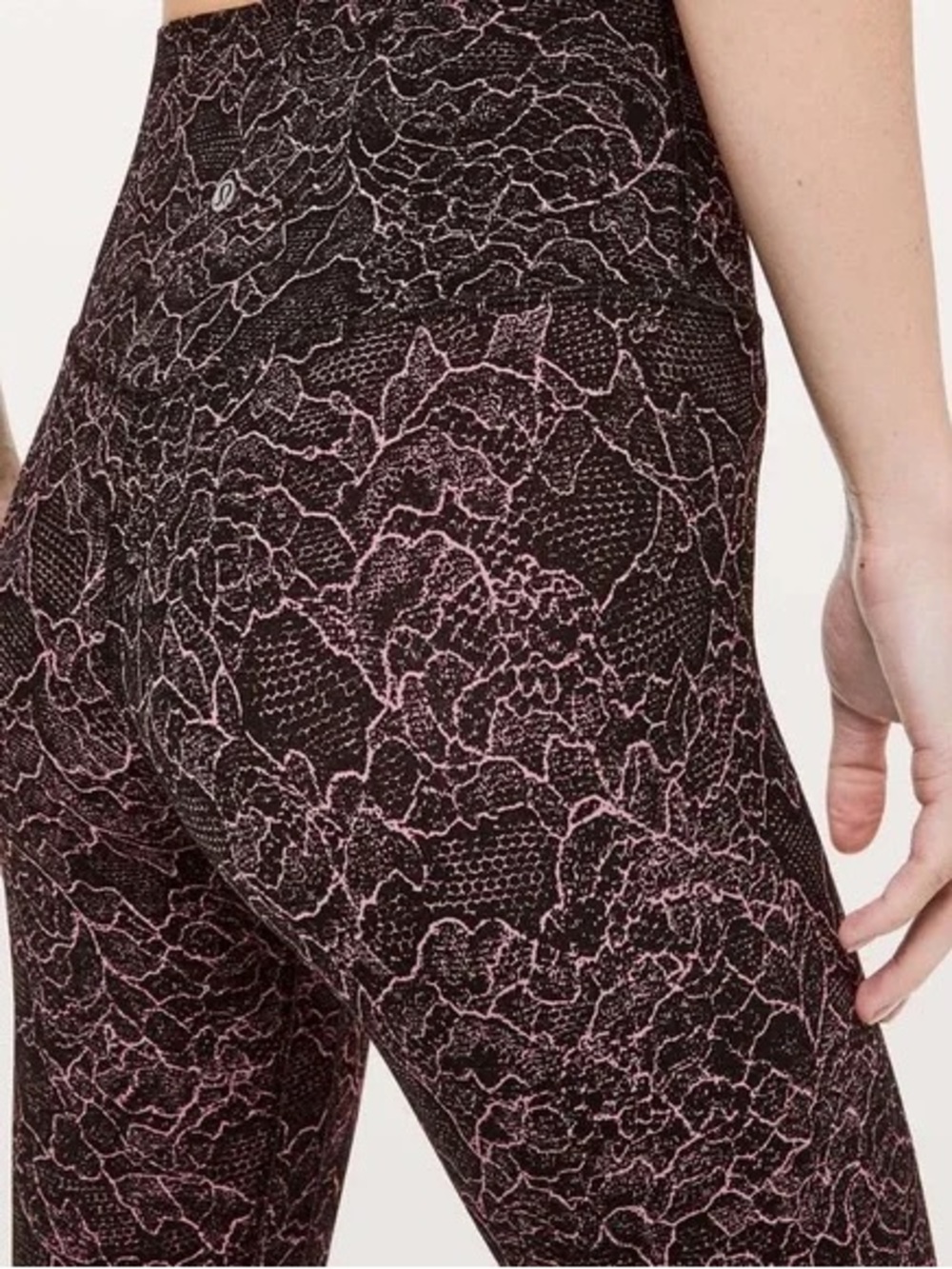 Lululemon High-Waist Align Leggings in Black & Pink